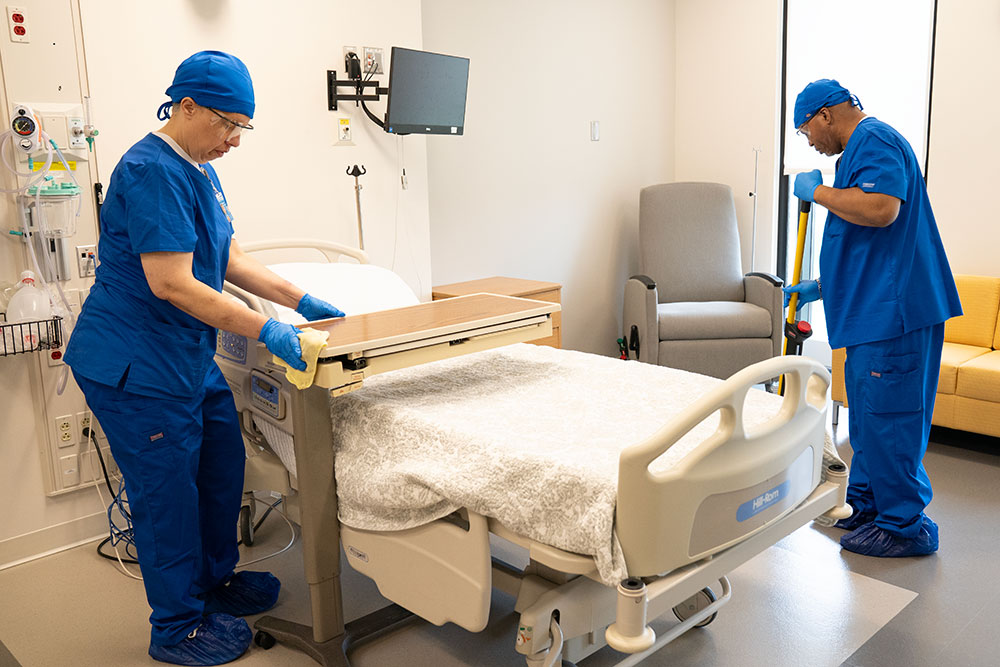 Commercial Janitorial, cleaning recovery room